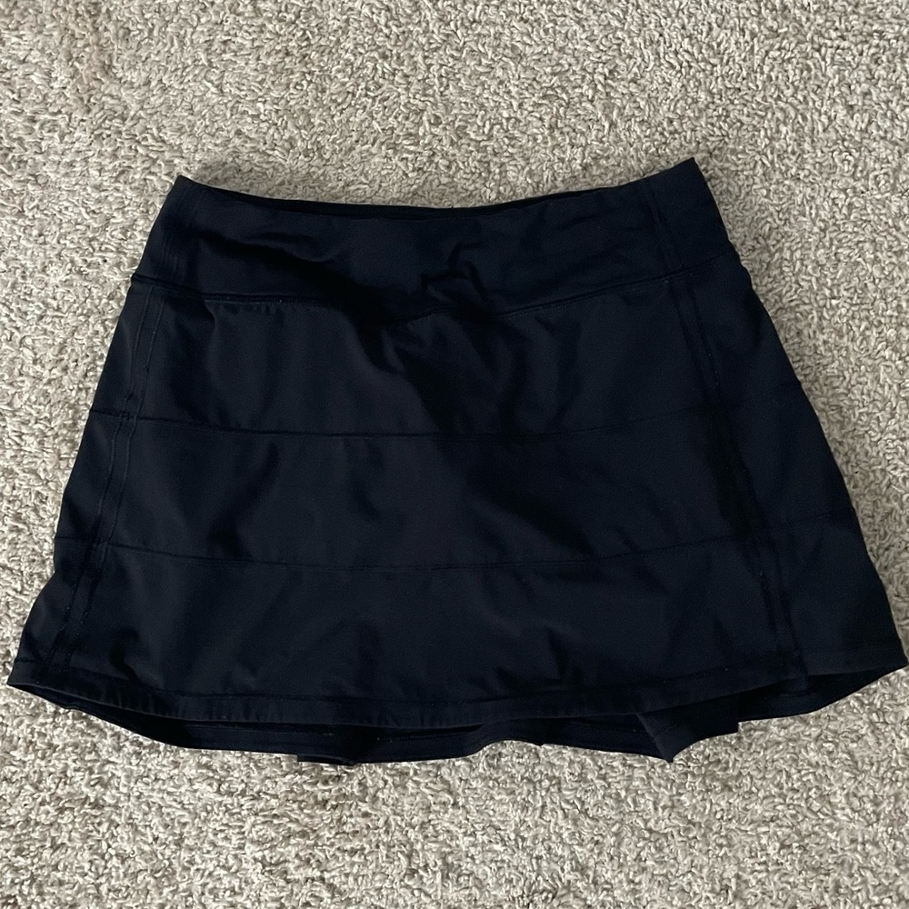 Lululemon Run Pace Rival black skirt